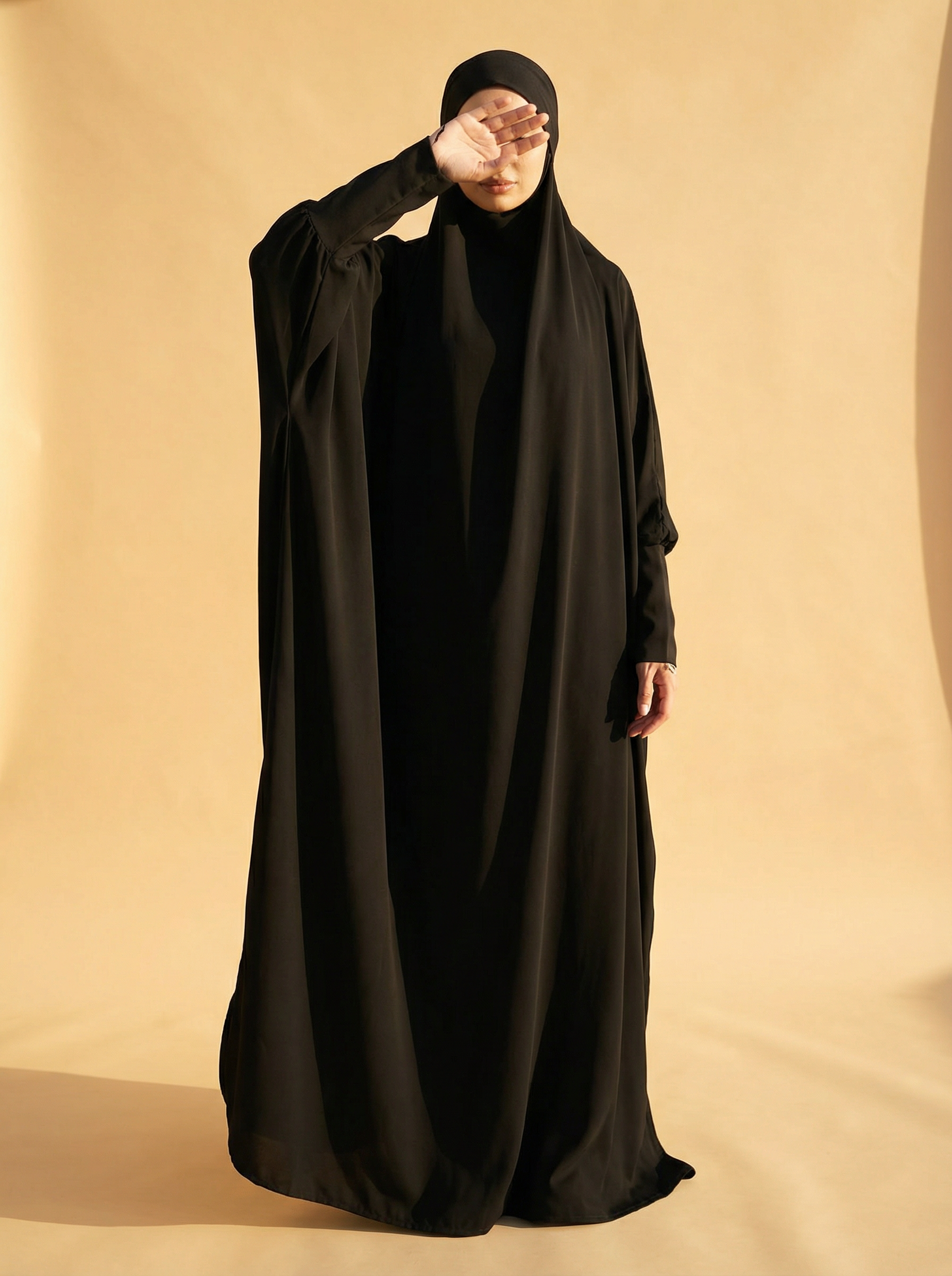 Abaya Nera Base Daily - fronte
